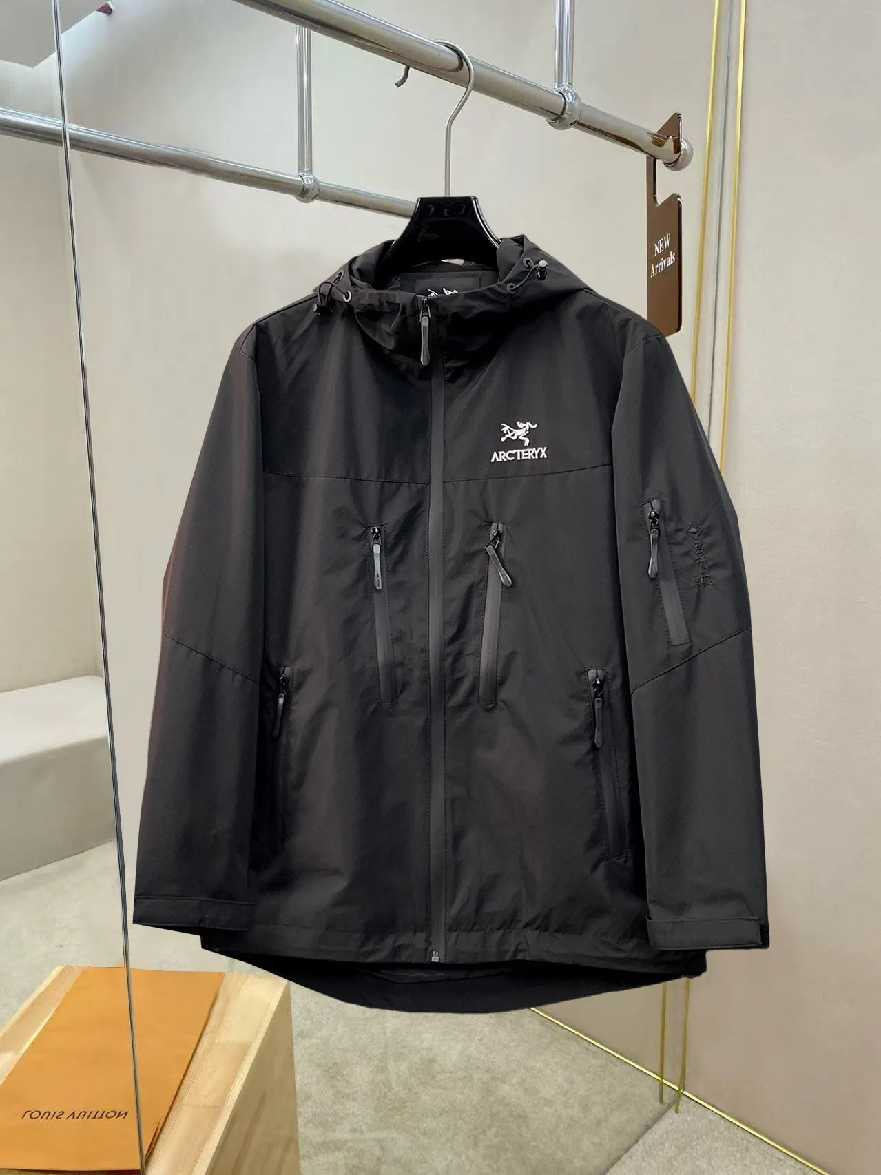Same Style， ， 2026 New Arrival ， Original Premium Breathable ， ， ， Quality。 ， Sizes：M～3XL，